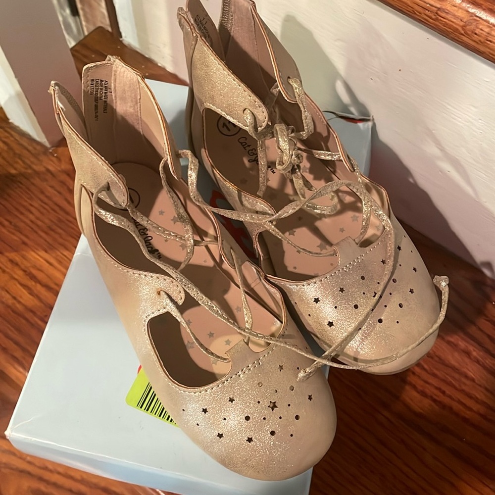 Girls size 11 Cat & Jack adorable Gold ballet shoes